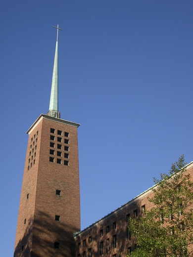 Benton Chapel Spire.jpg